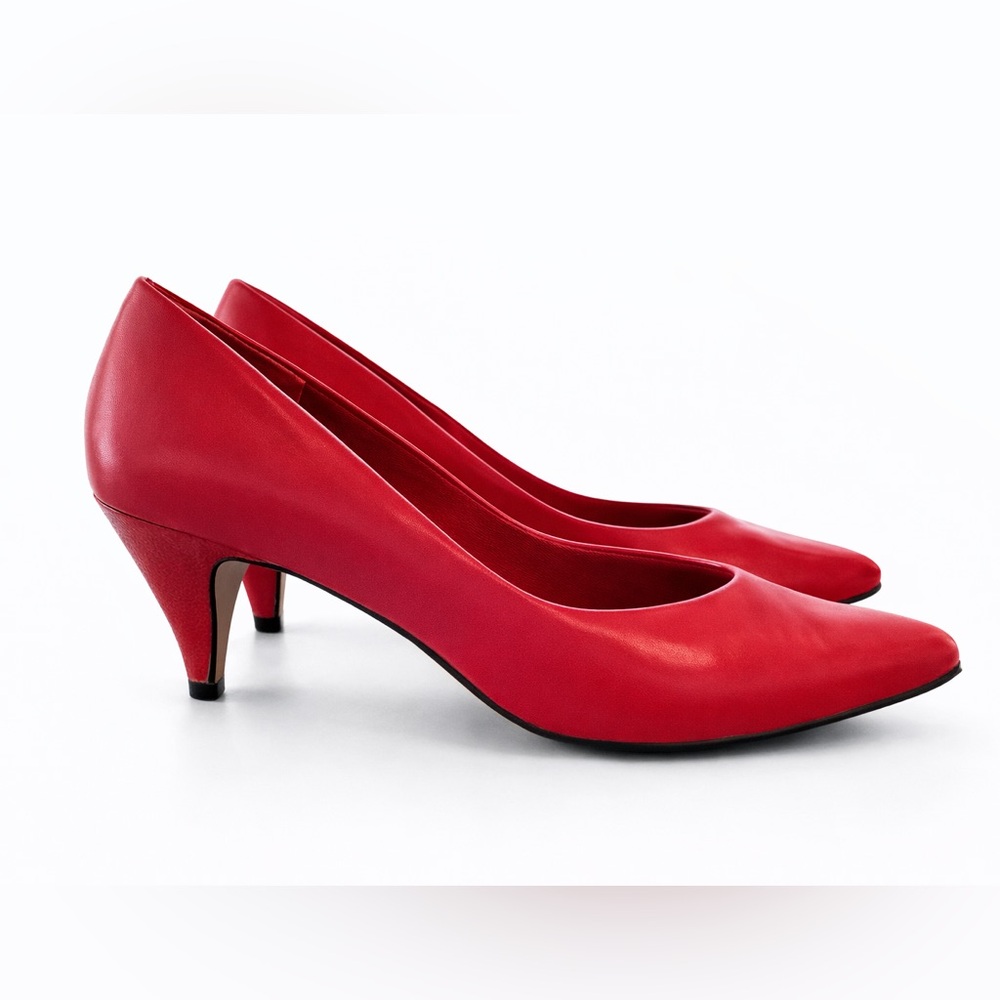 👠 Westies Red Leather Kitten Heels – Size 6M – Made in Brazil